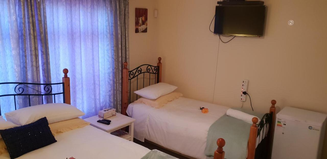 Ebenezer Guesthouse Bluewater Bay Port Elizabeth Ngoại thất bức ảnh